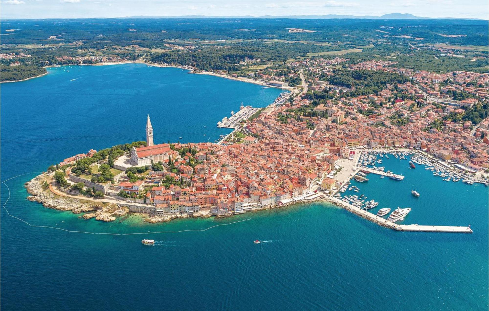 Gorgeous Home In Rovinj With Wifi Exteriör bild